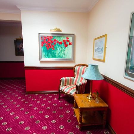 Kathleens Country House Lower Coolcorcoran 외부 사진